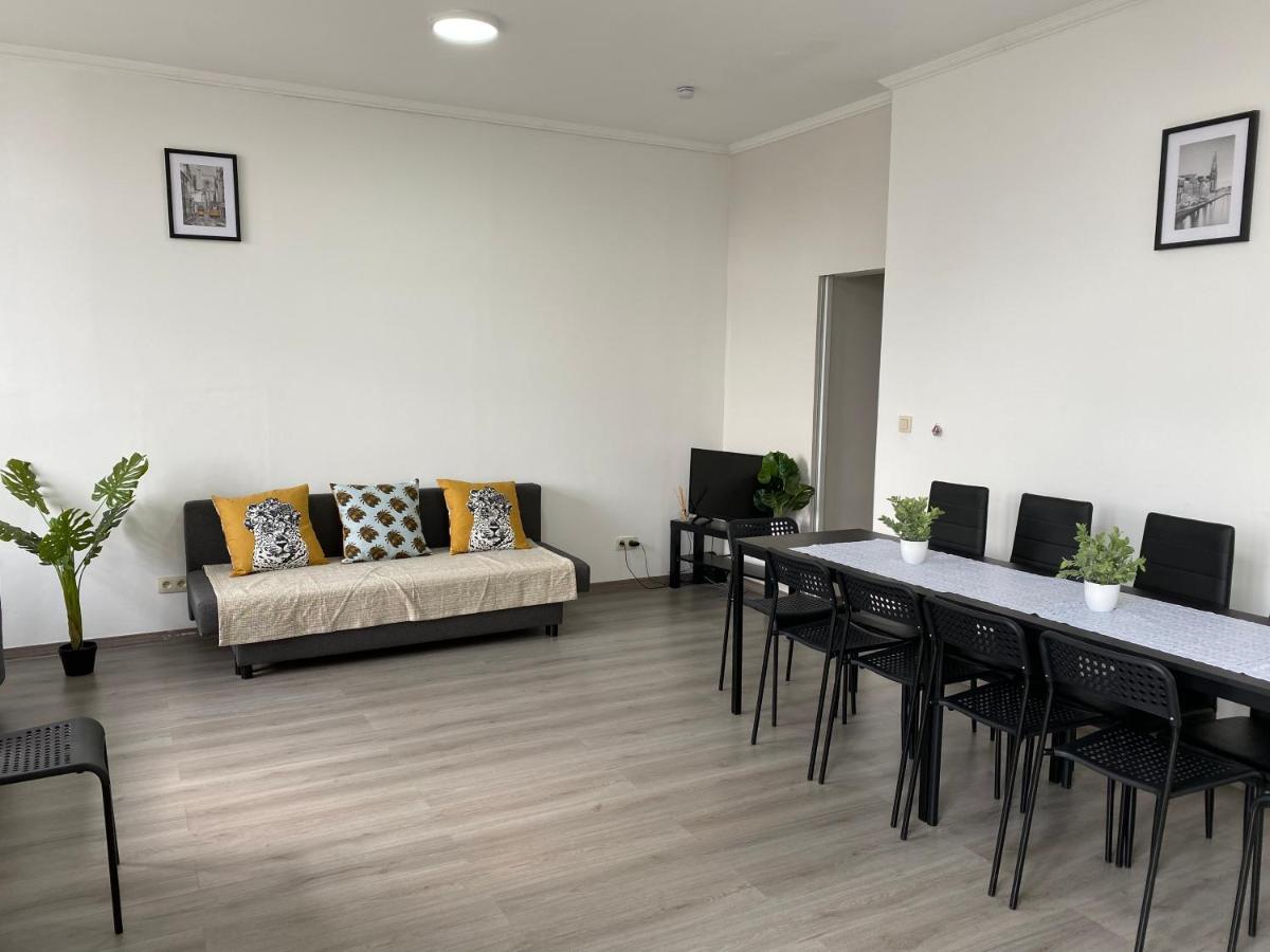 Apartments Plantin 3 Sleeping Rooms 2 Bathrooms. Антверпен Экстерьер фото